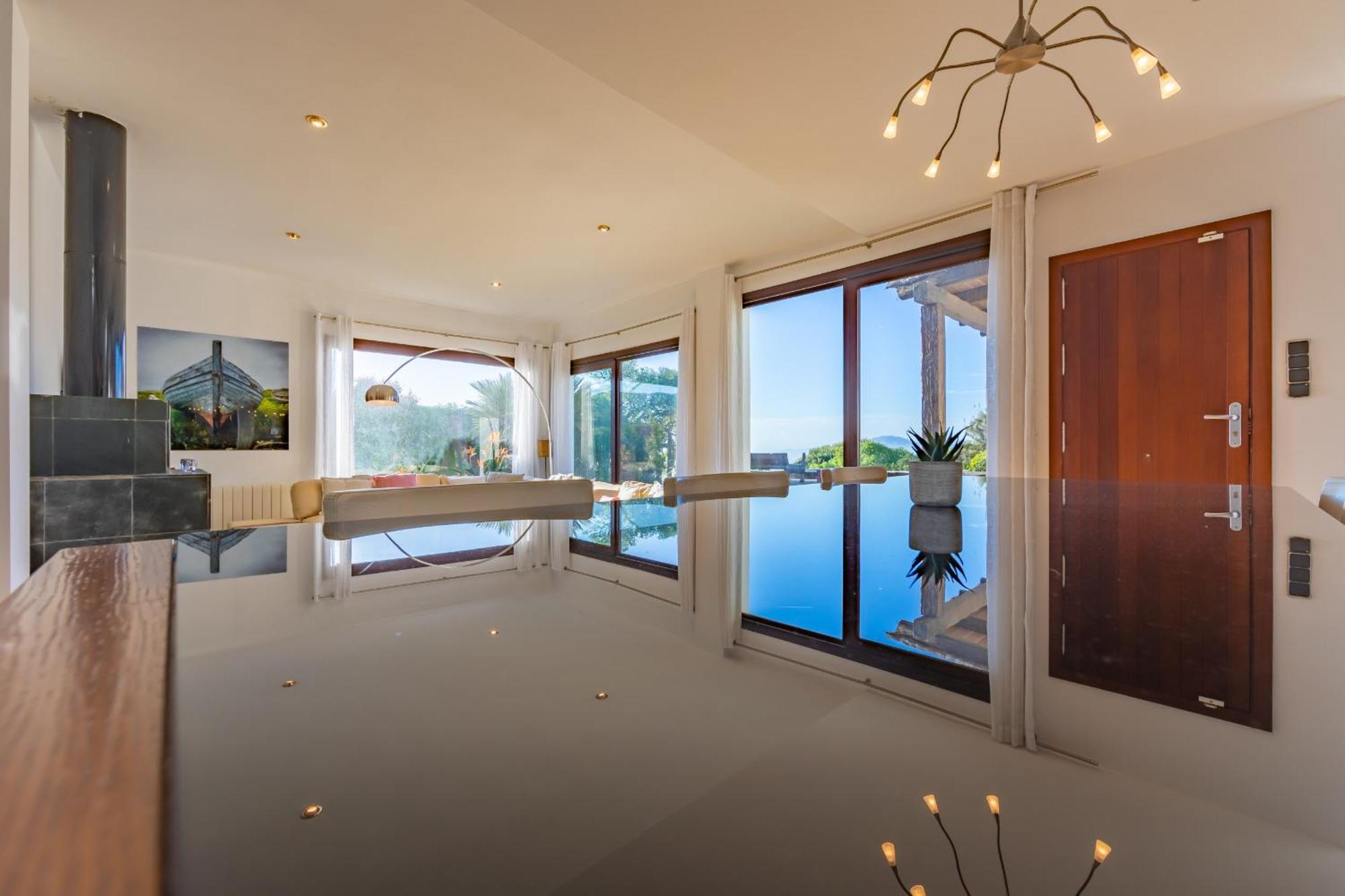 Livingtarifa - Casa Helechos Villa