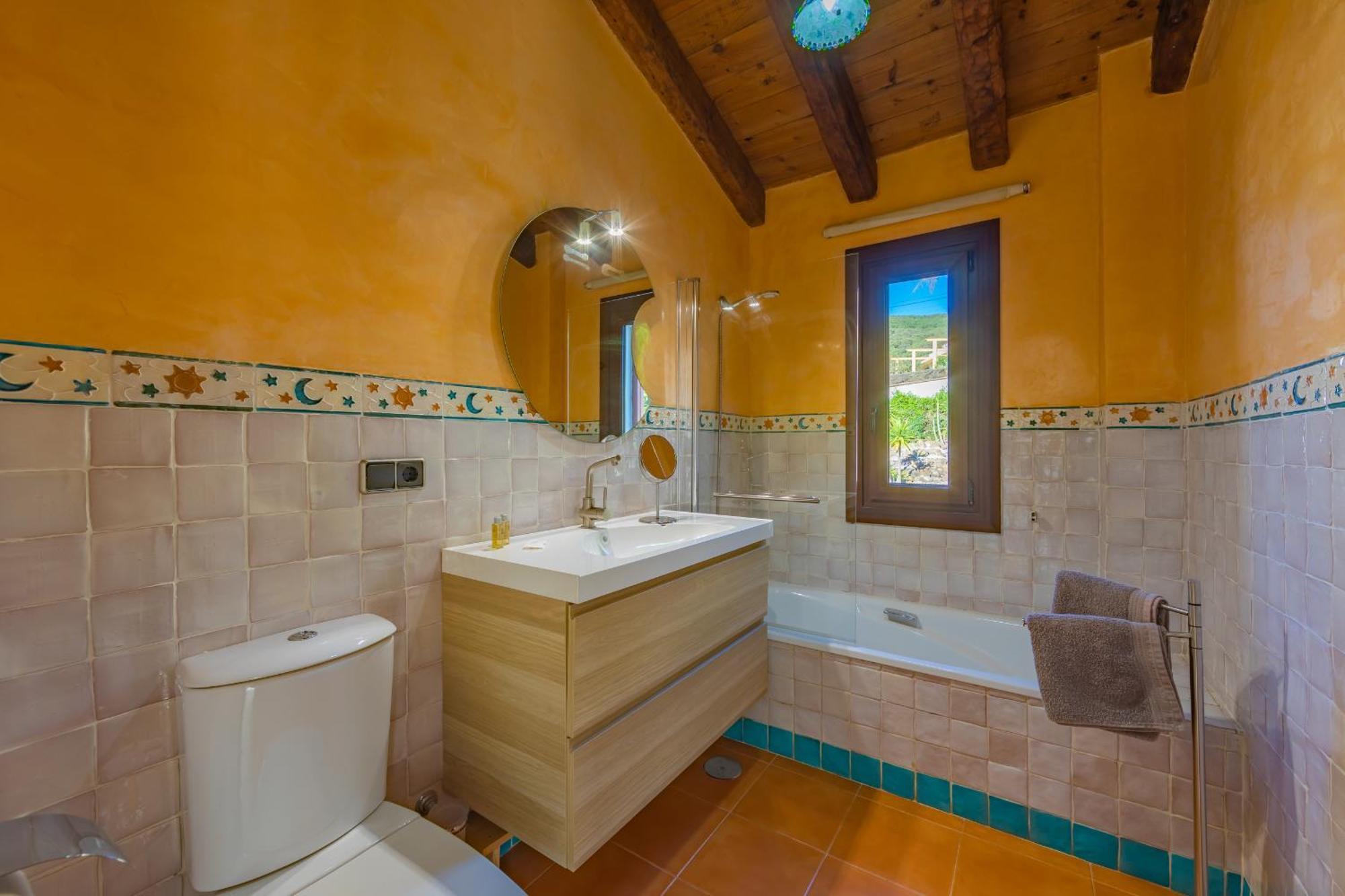 Livingtarifa - Casa Helechos Villa