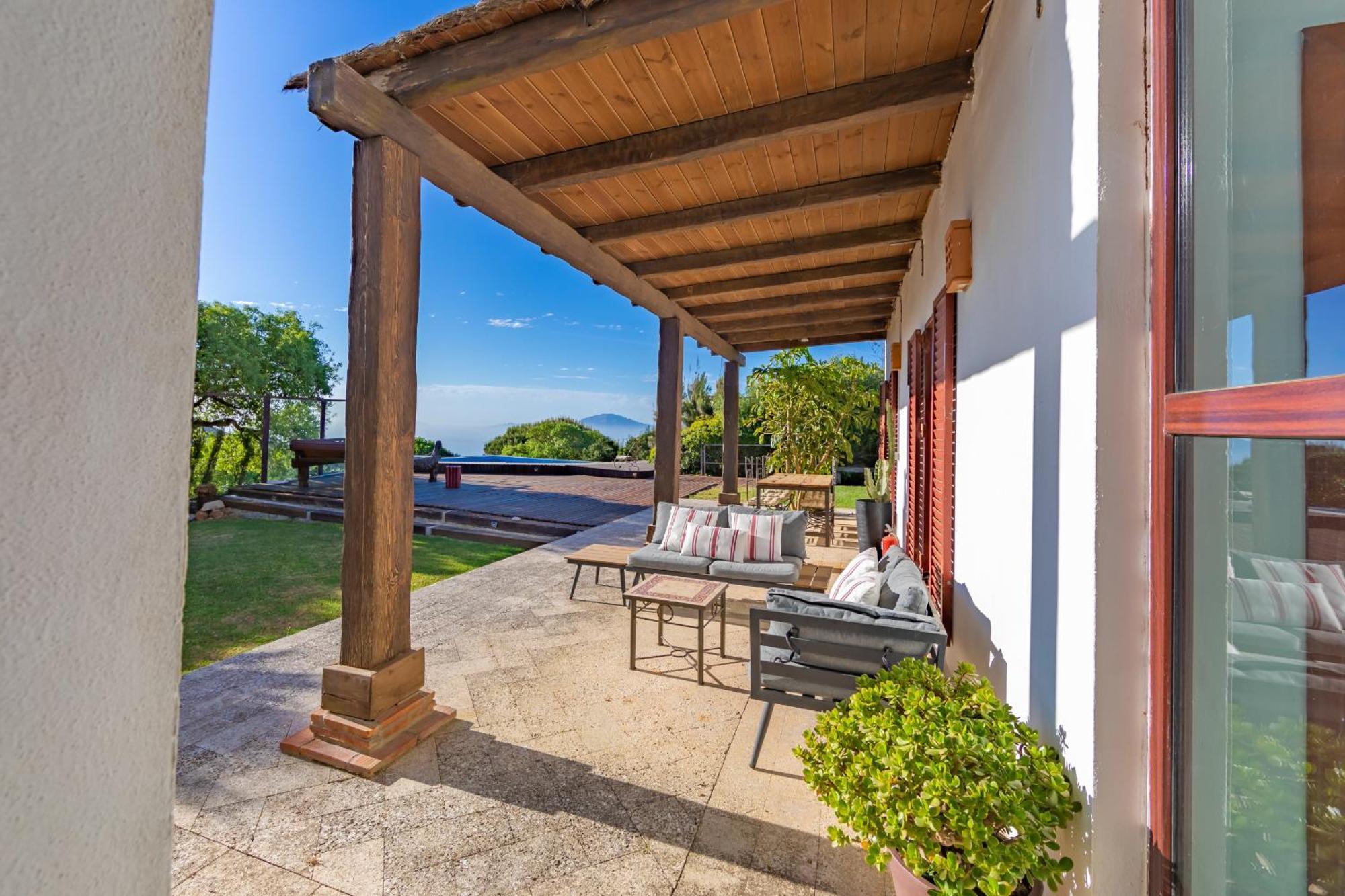 Livingtarifa - Casa Helechos *